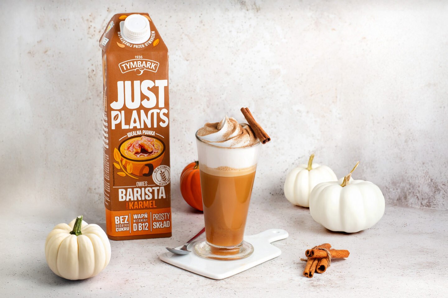 Jesienna karmelowa latte z nutą dyni